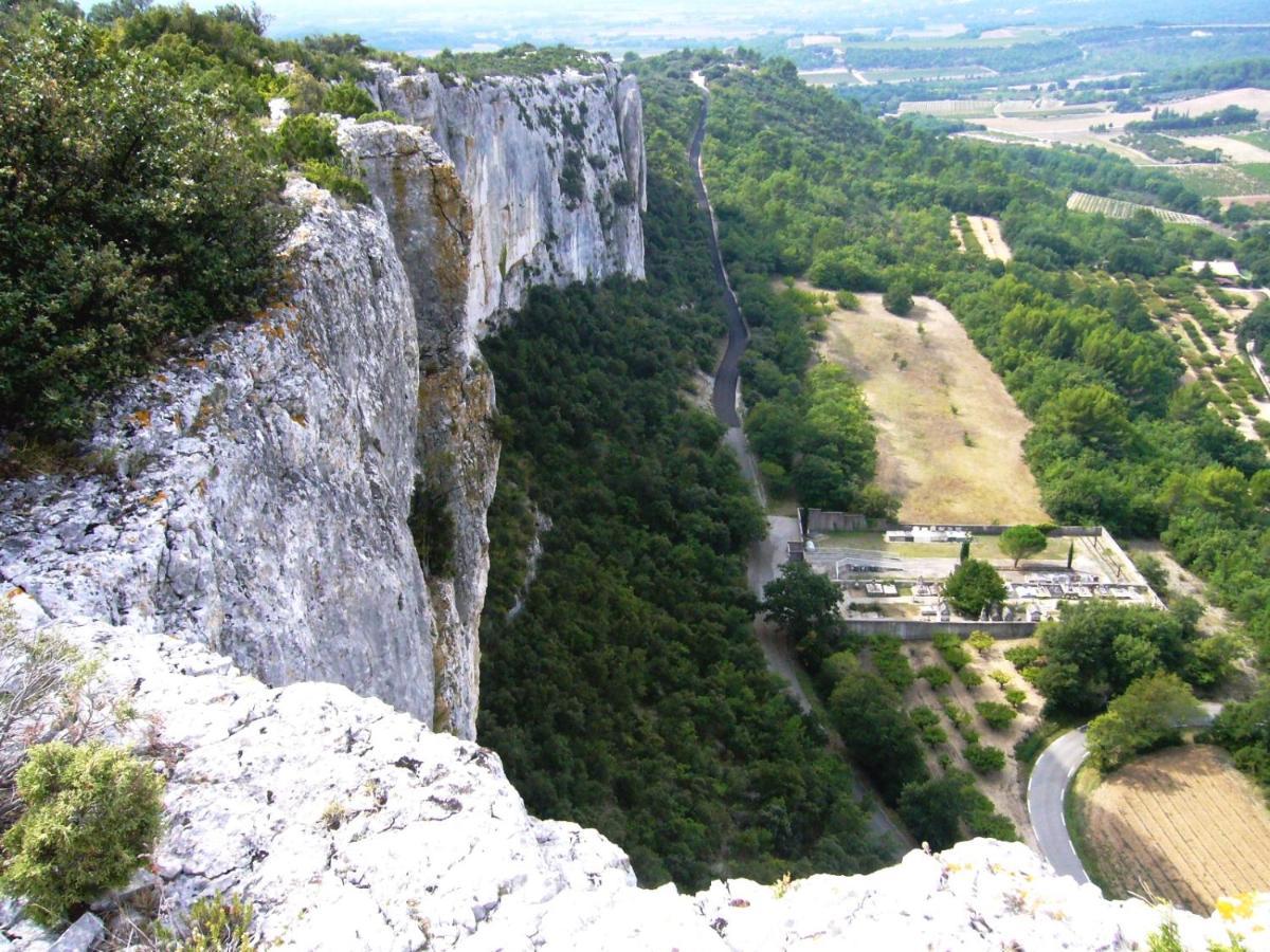 Les Cerises Bed & Breakfast Saint-Saturnin-d'Apt Exterior foto