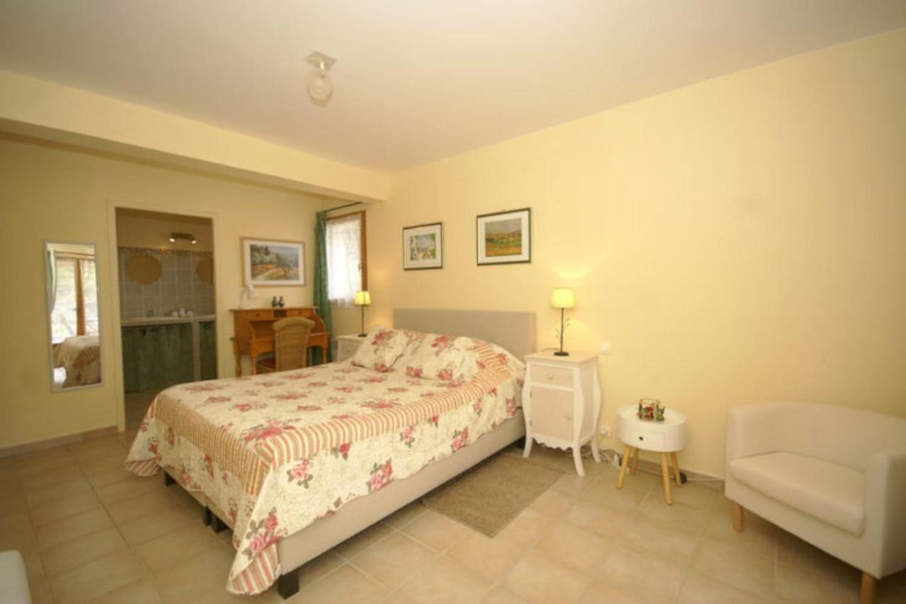 Les Cerises Bed & Breakfast Saint-Saturnin-d'Apt Exterior foto