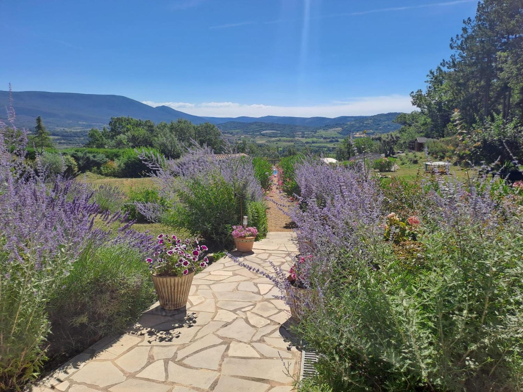 Les Cerises Bed & Breakfast Saint-Saturnin-d'Apt Exterior foto