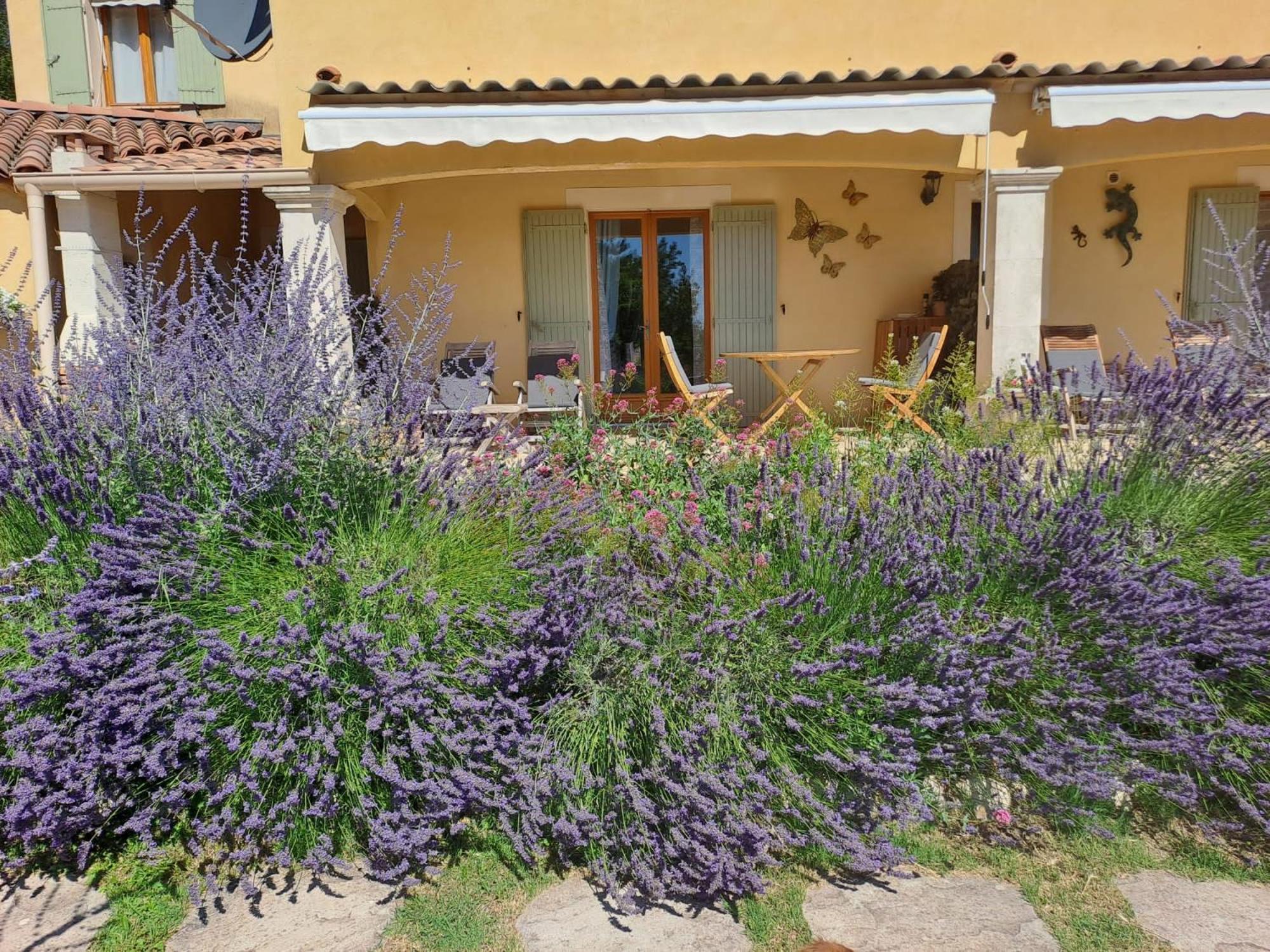 Les Cerises Bed & Breakfast Saint-Saturnin-d'Apt Exterior foto